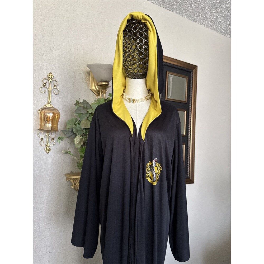 Harry Potter Long Cape Robe Hogwarts Costume Black Yellow Logo Magical - Picture 3 of 12